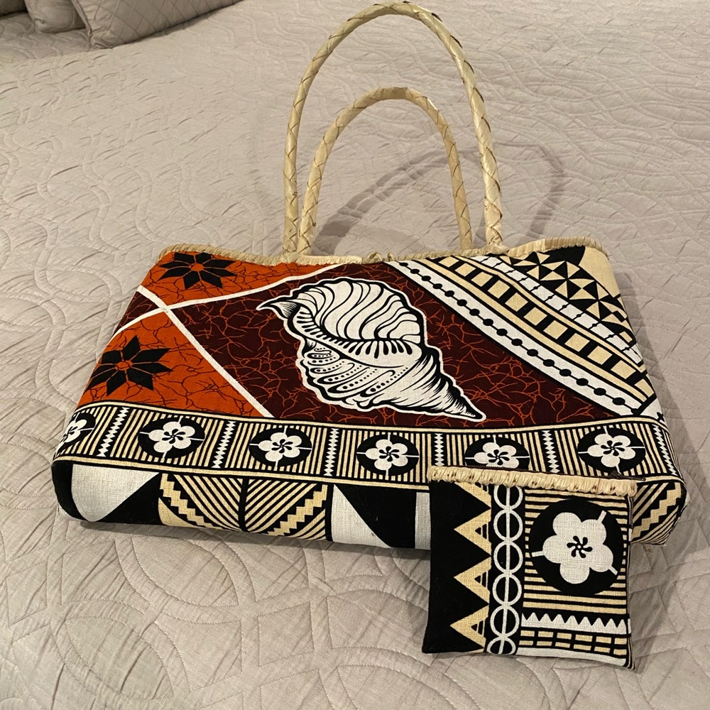 Fiji straw tote and coin purse